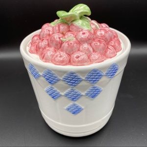 Pfaltzgraff hopscotch canister cherries‎ Top